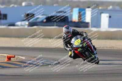 media/Dec-18-2022-SoCal Trackdays (Sun) [[8099a50955]]/Turn 2 (950am)/